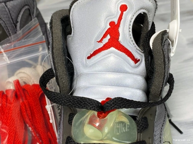 Air 5 x Jordan CT8480-001 Off-White Black 0611